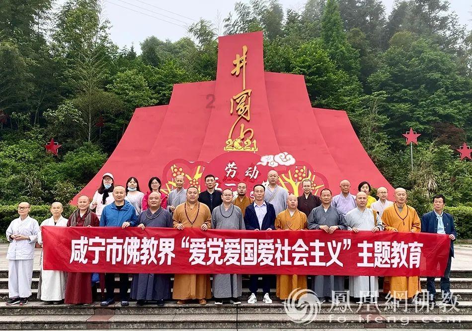哈尔滨某早市一碗羊汤20元只有五片肉? 官方:已取消该摊主经营资格